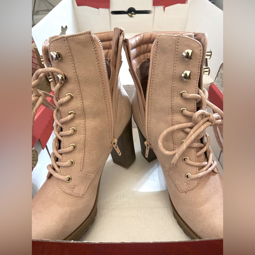 Factory Emmalee Combat Booties. Only worn once 
Brand: GUESS